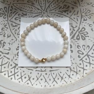 Ivory pearl bracelet